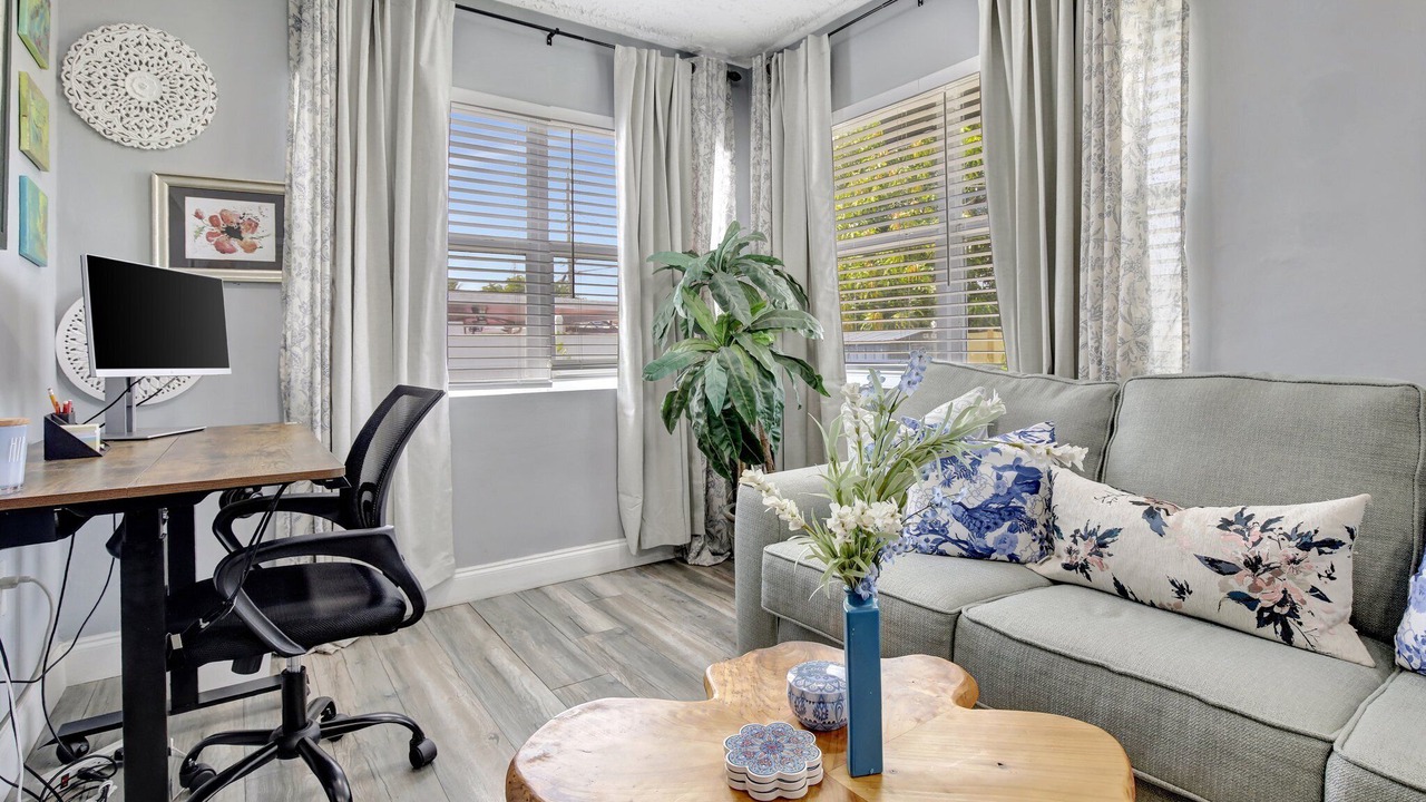 Photo of Livingroom in Miramar