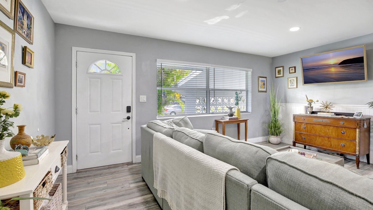 Photo of Livingroom in Miramar