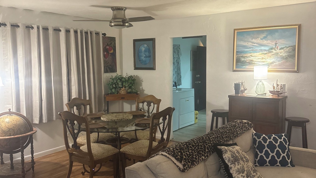 Photo of Livingroom in Cedar Key