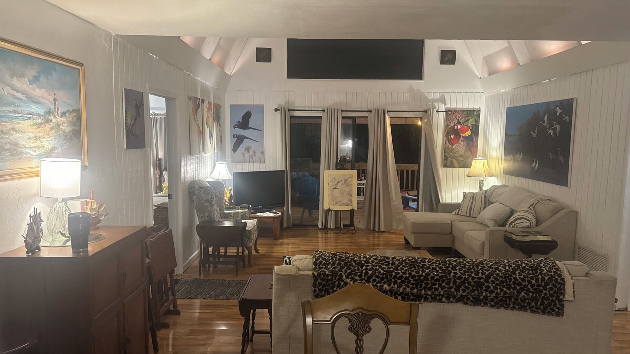 Photo of Livingroom in Cedar Key