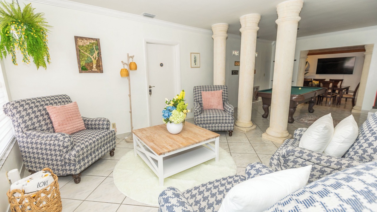 Photo of Livingroom in Coral Way