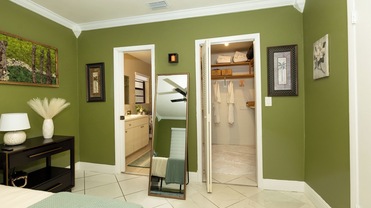 Photo of Bedroom in Coral Way