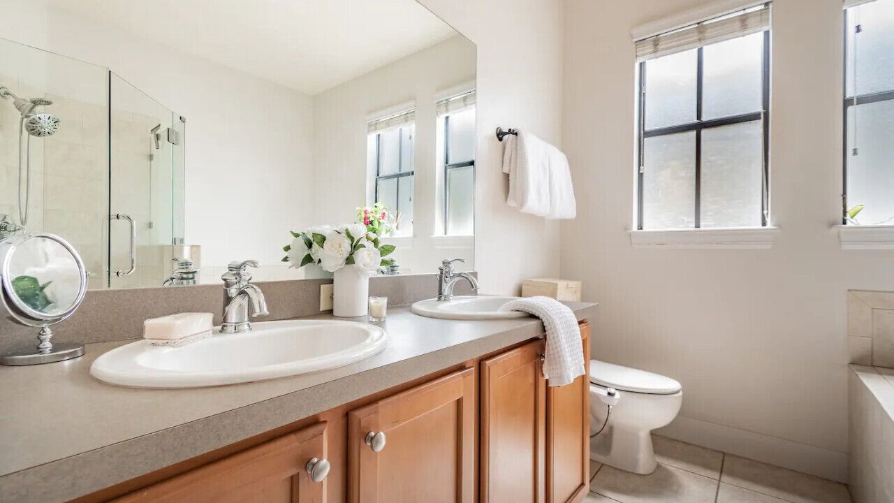 Photo of Bathroom in North Hyde Park