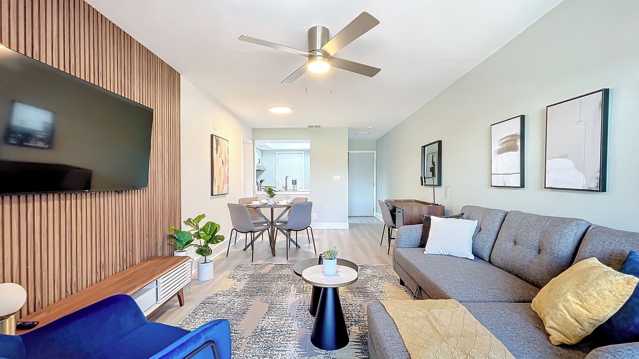Photo of Livingroom in Lauderdale Harbours