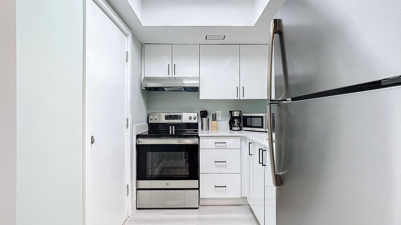 Photo of Kitchen in Lauderdale Harbours