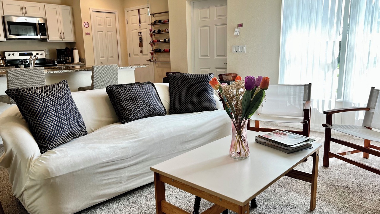 Photo of Livingroom in LaBelle