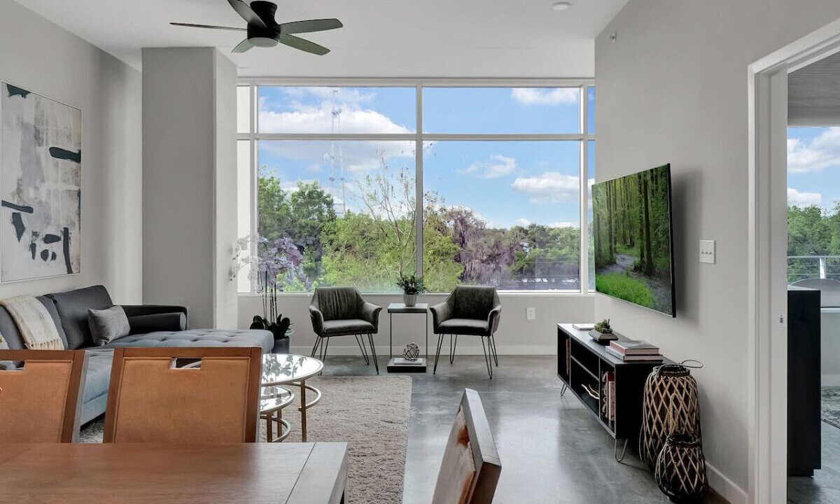 Photo of Livingroom in South Eola