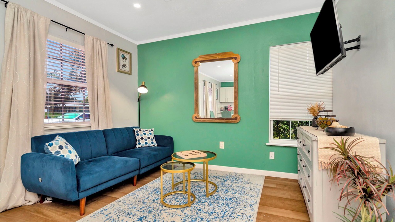 Photo of Livingroom in Seffner Community Alliance