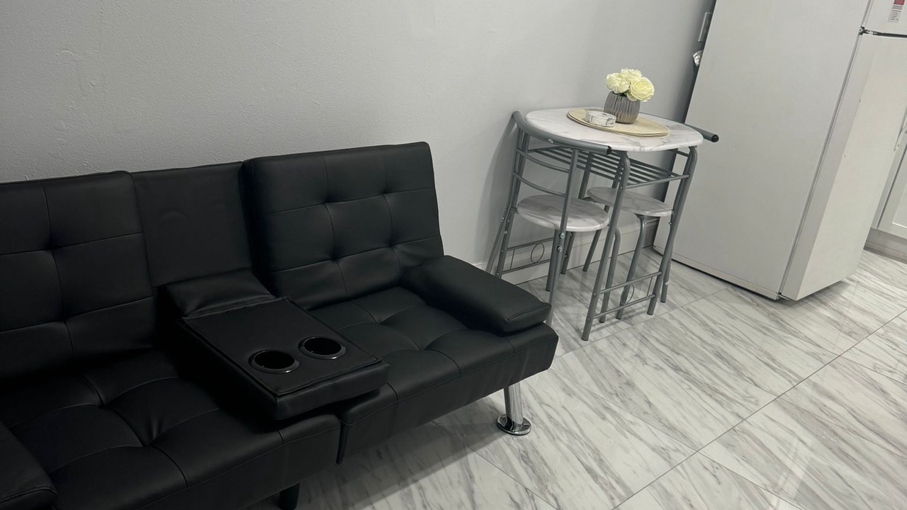 Photo of Livingroom in Seffner Community Alliance