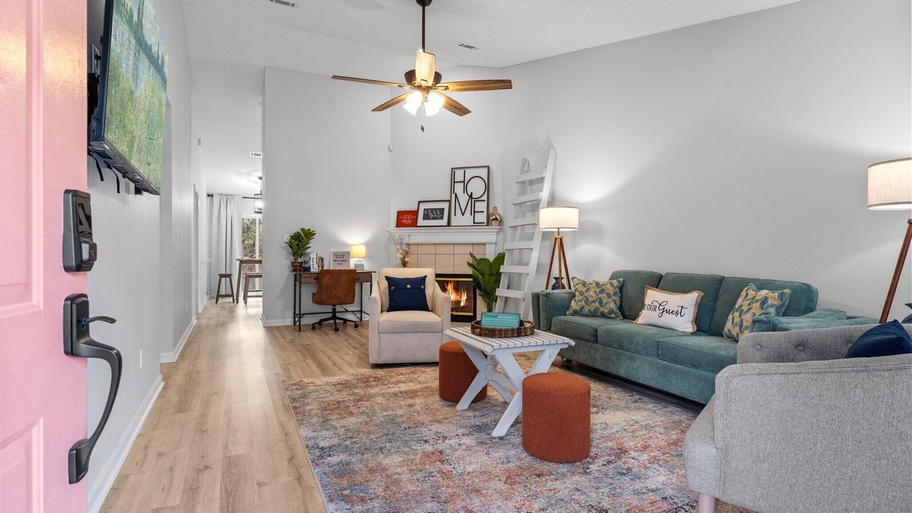 Photo of Livingroom in Tallahassee