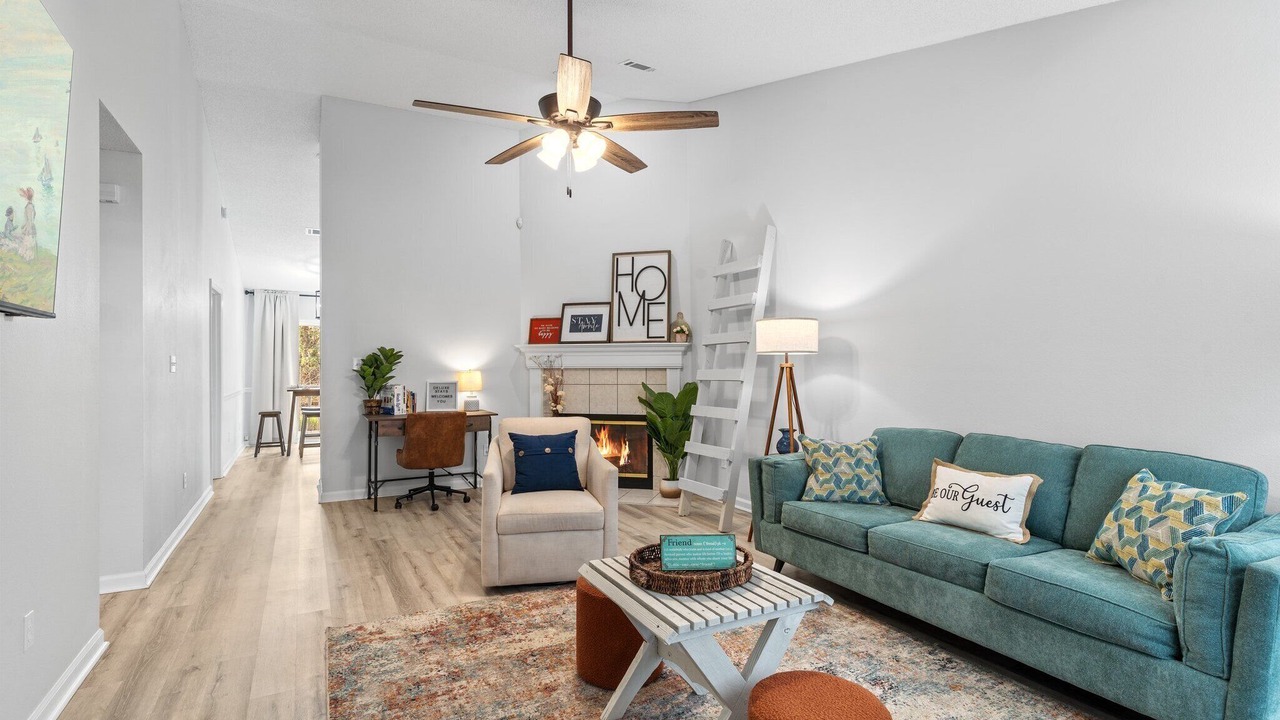 Photo of Livingroom in Tallahassee
