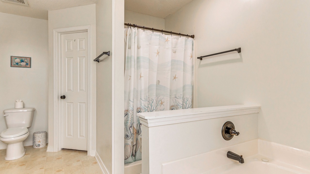 Photo of Bathroom in Ono Island