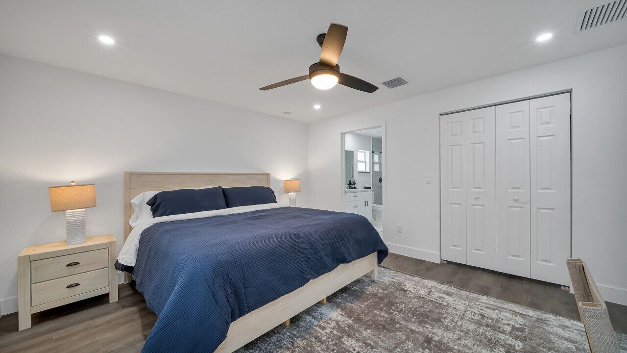 Photo of Bedroom in Lake Worth