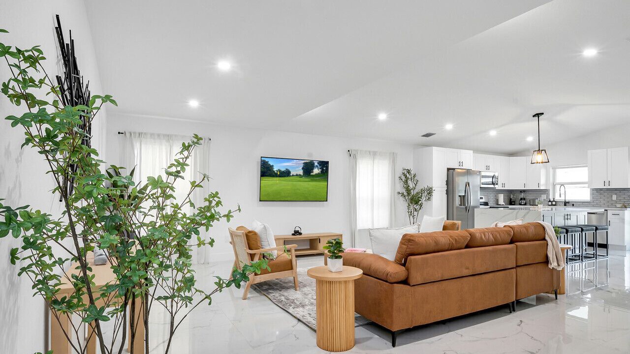 Photo of Livingroom in Lake Worth
