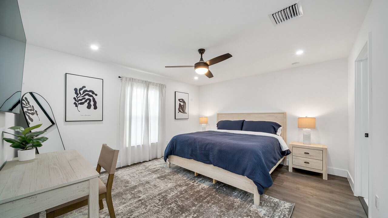 Photo of Bedroom in Lake Worth