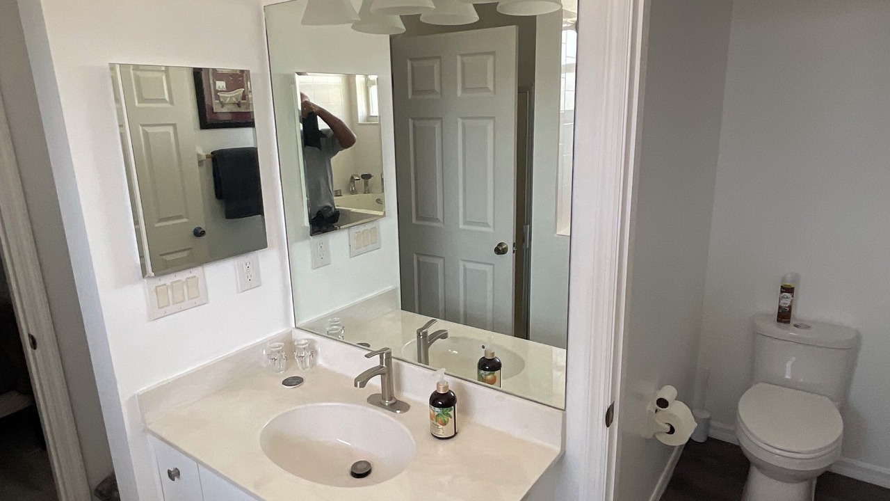 Photo of Bathroom in Eisenhower