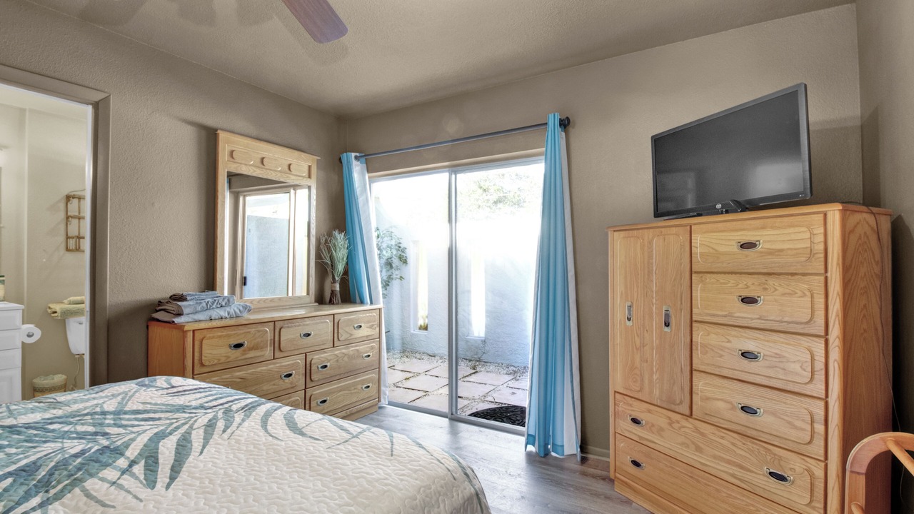 Photo of Bedroom in Gulf Cove