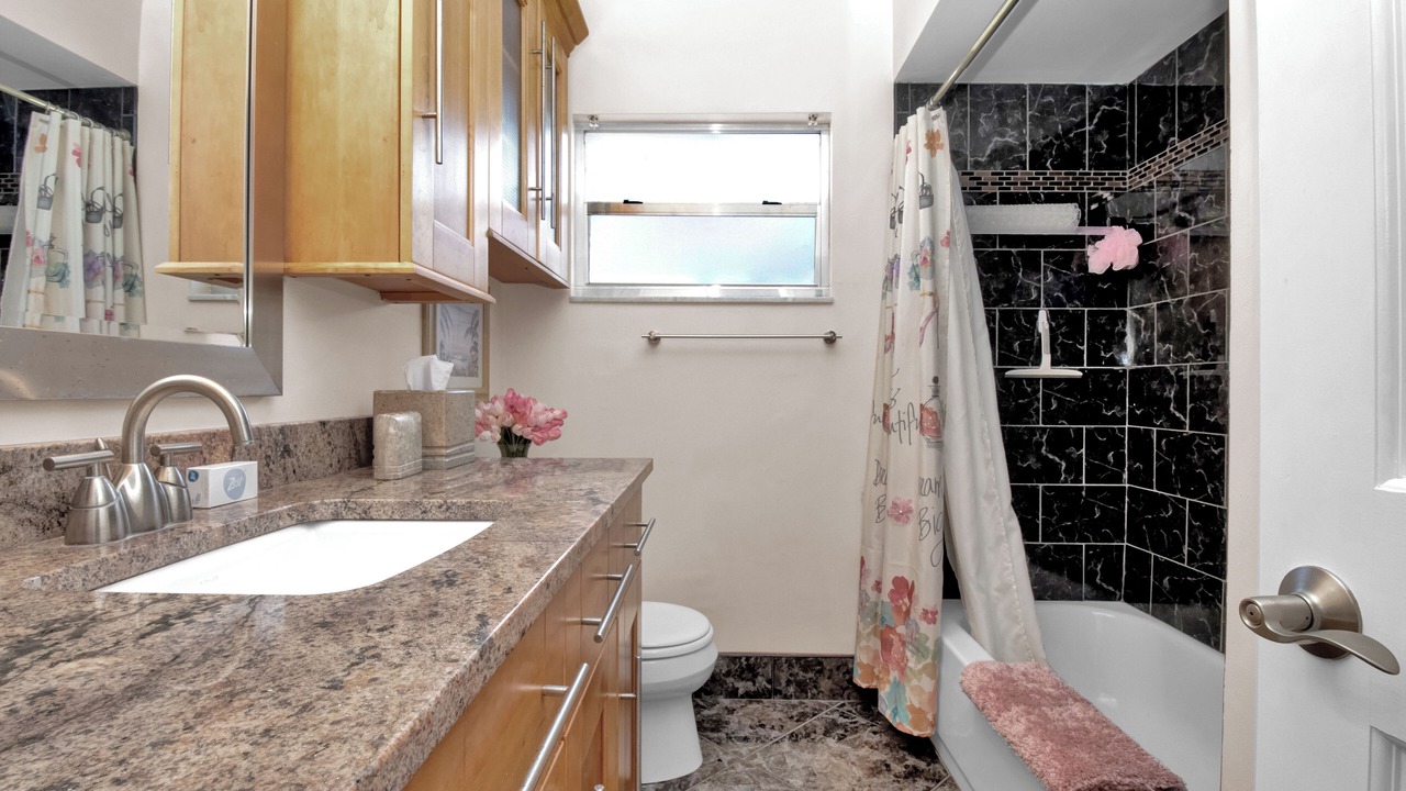 Photo of Bathroom in Gulf Cove