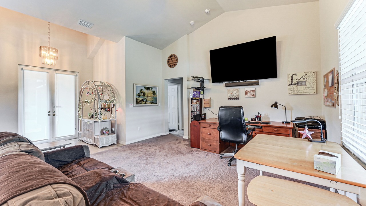 Photo of Livingroom in Naples