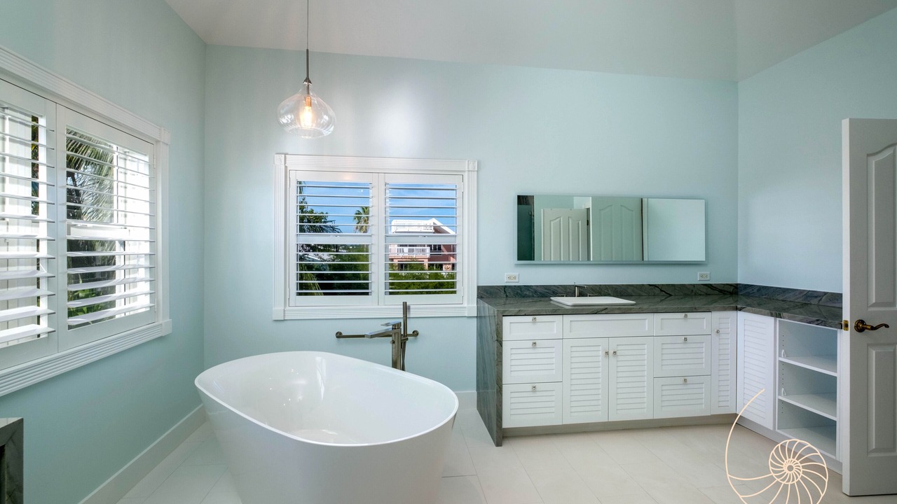 Photo of Bathroom in Indian Waterways