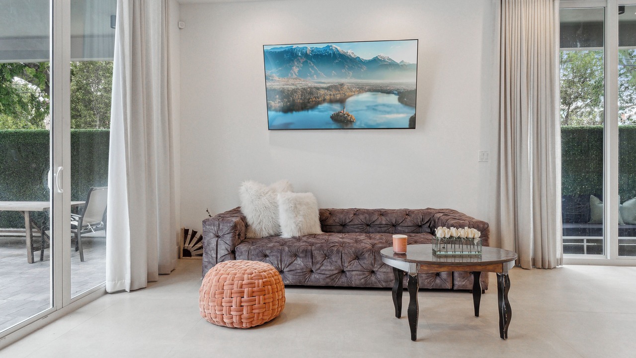 Photo of Livingroom in Coral Gables Section