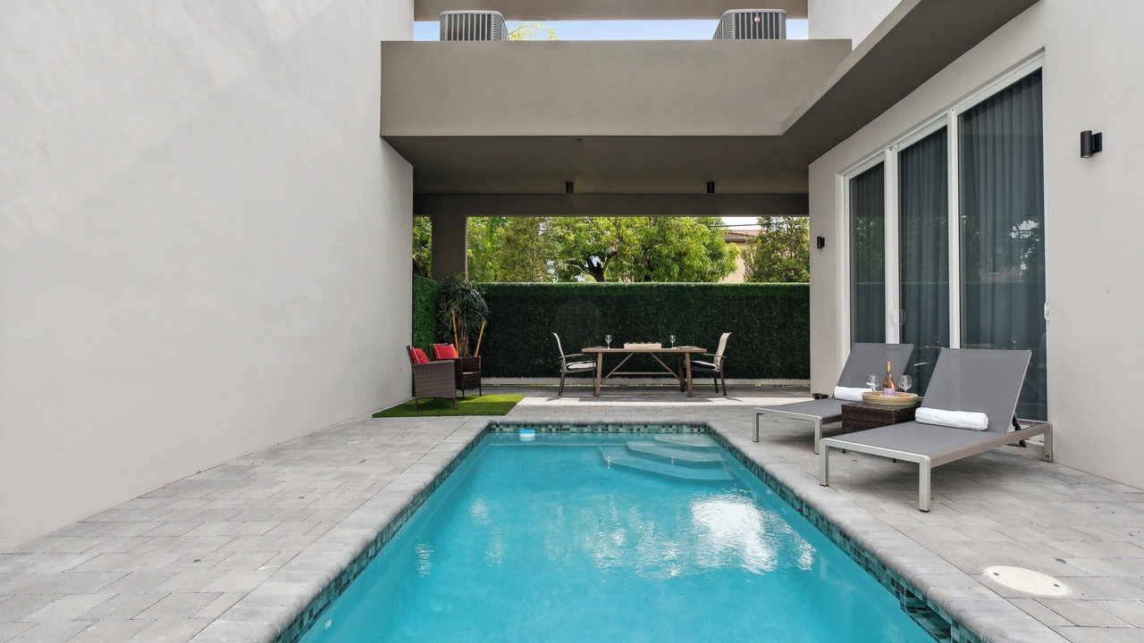 Photo of Outdoor in Coral Gables Section