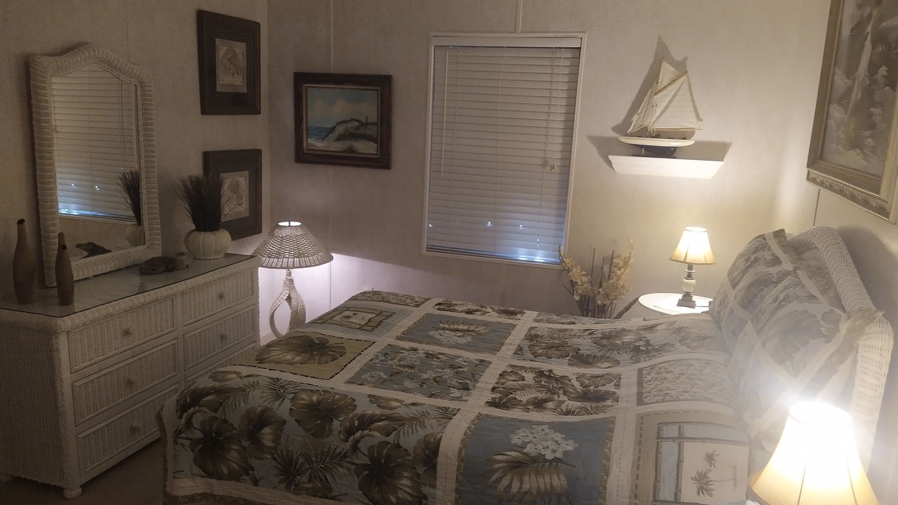Photo of Bedroom in Moore Haven