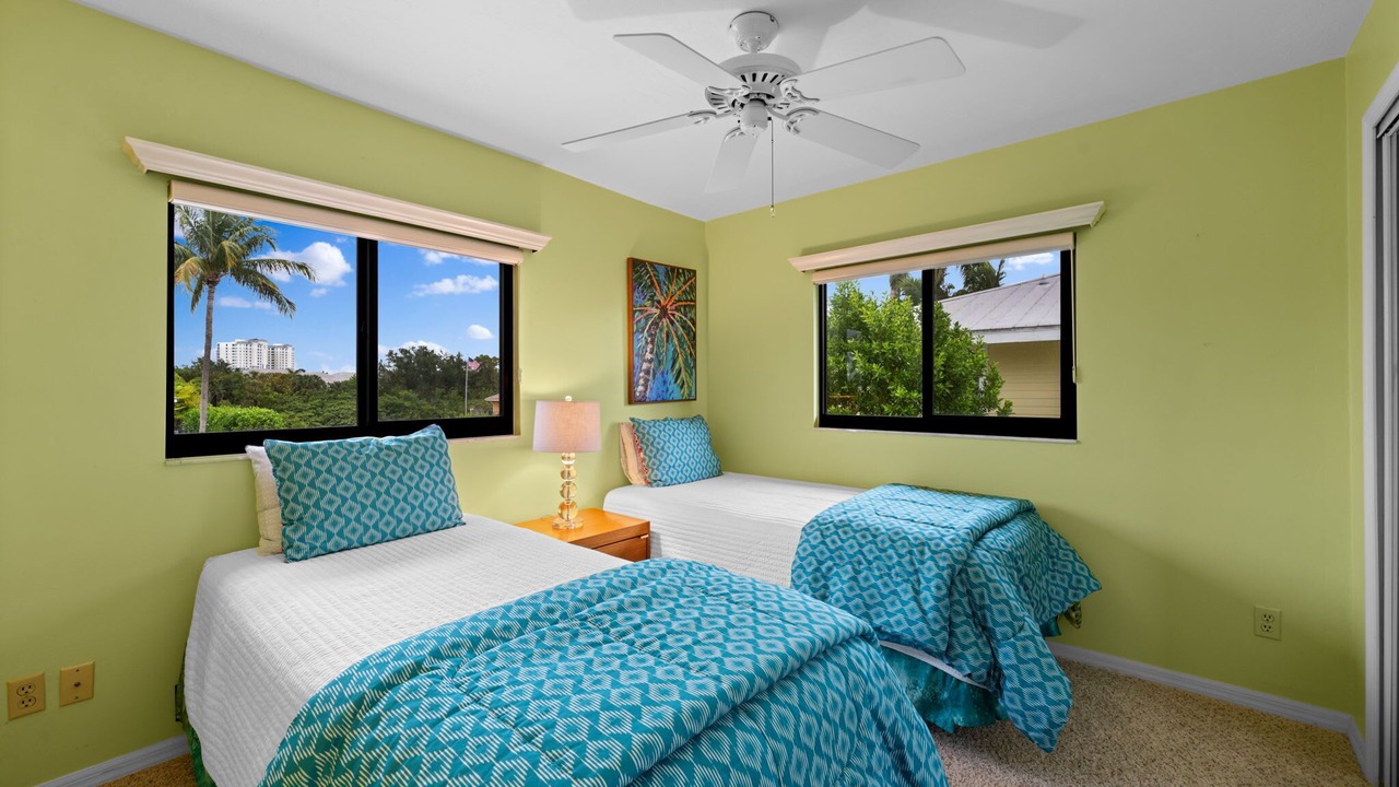 Photo of Bedroom in Vanderbilt Beach