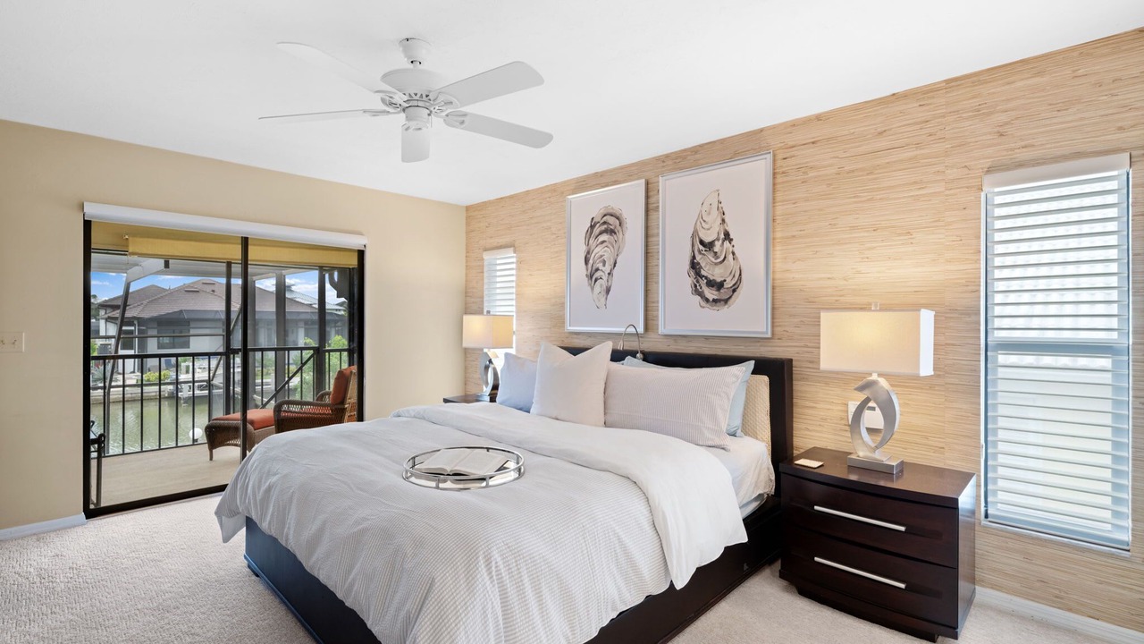 Photo of Bedroom in Vanderbilt Beach