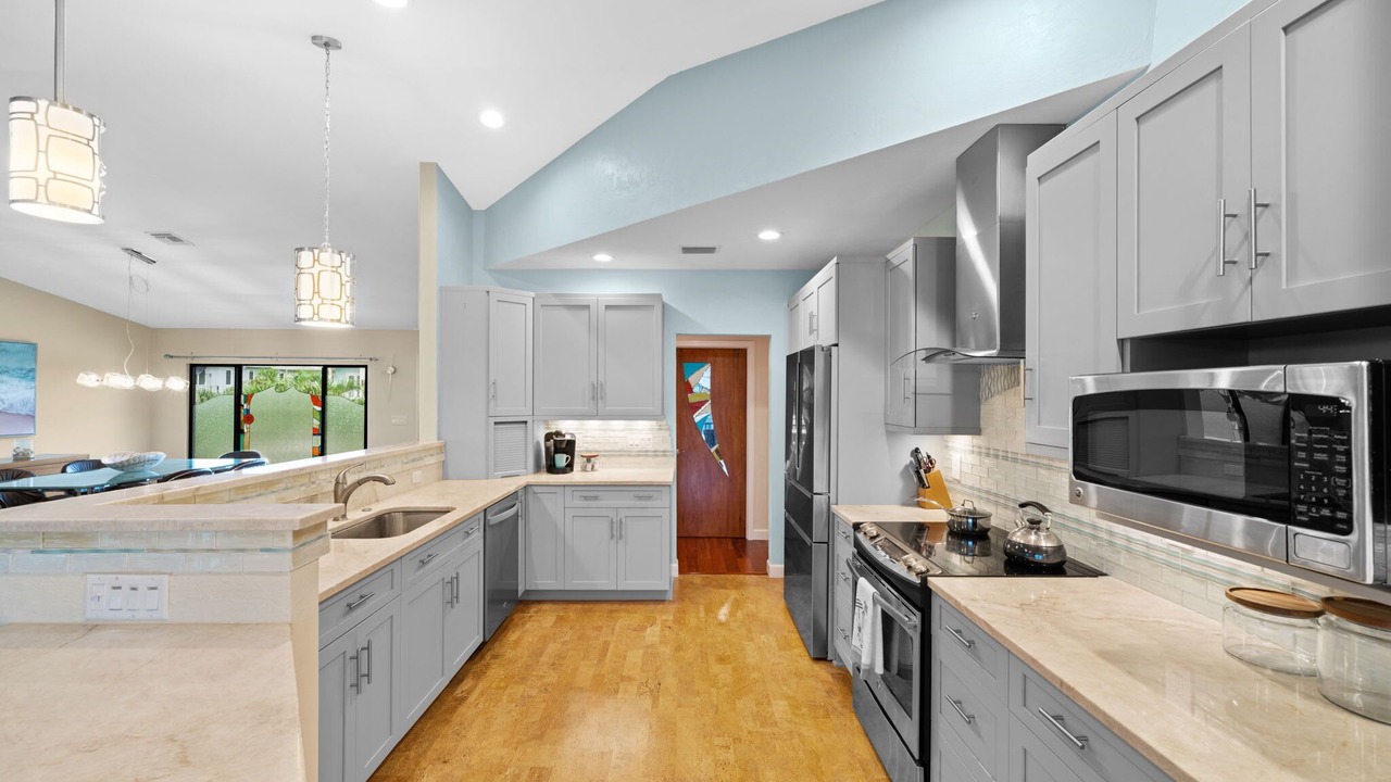 Photo of Kitchen in Vanderbilt Beach