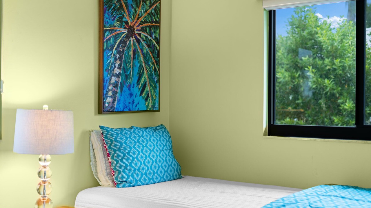 Photo of Bedroom in Vanderbilt Beach