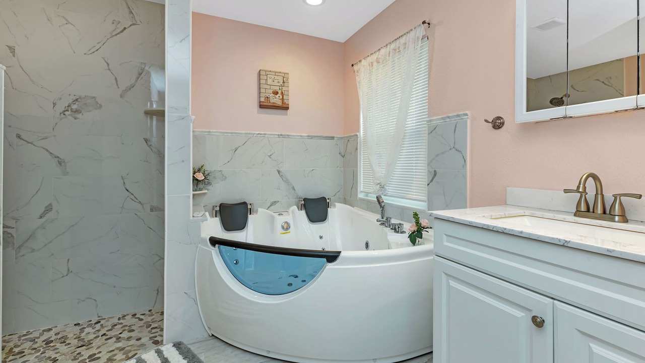Photo of Bathroom in Arcadia