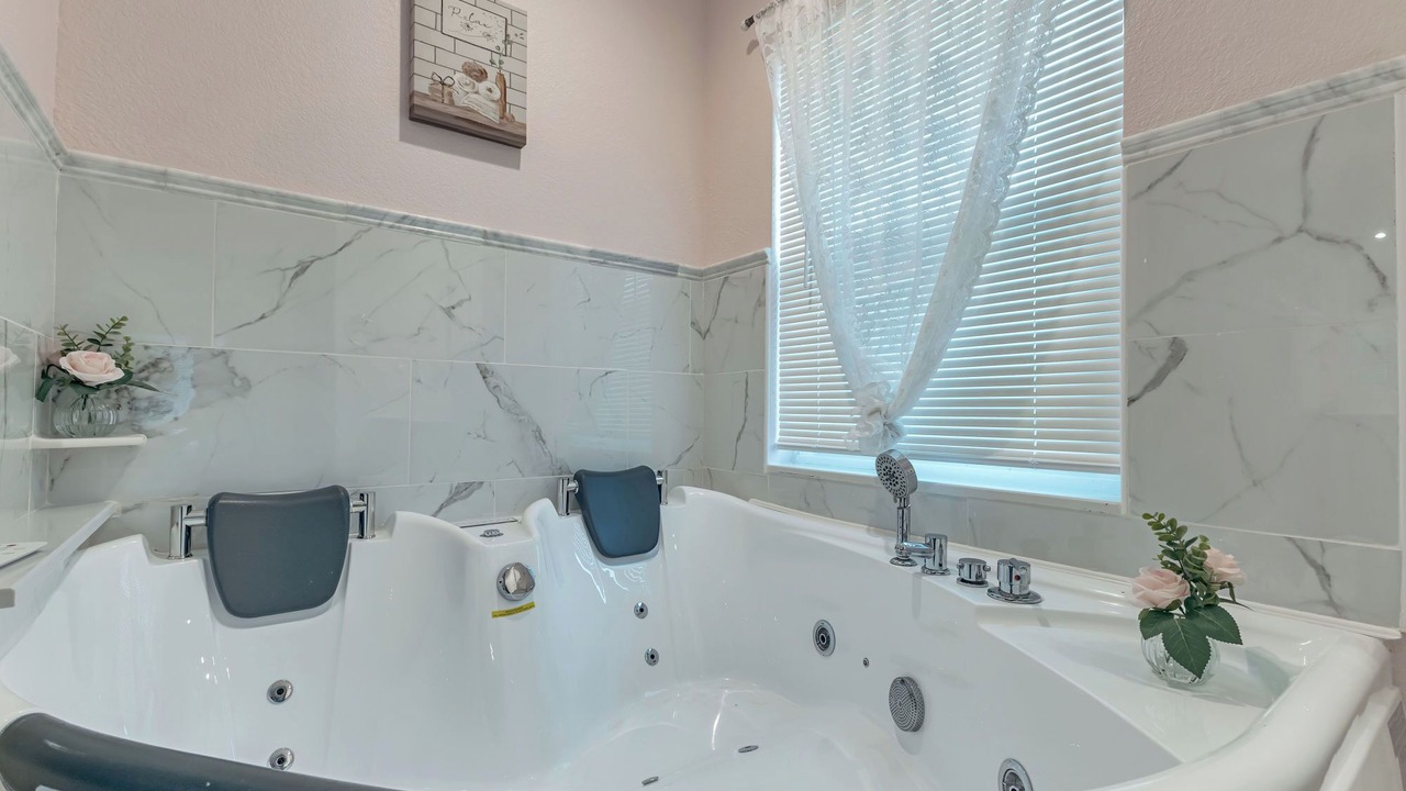 Photo of Bathroom in Arcadia