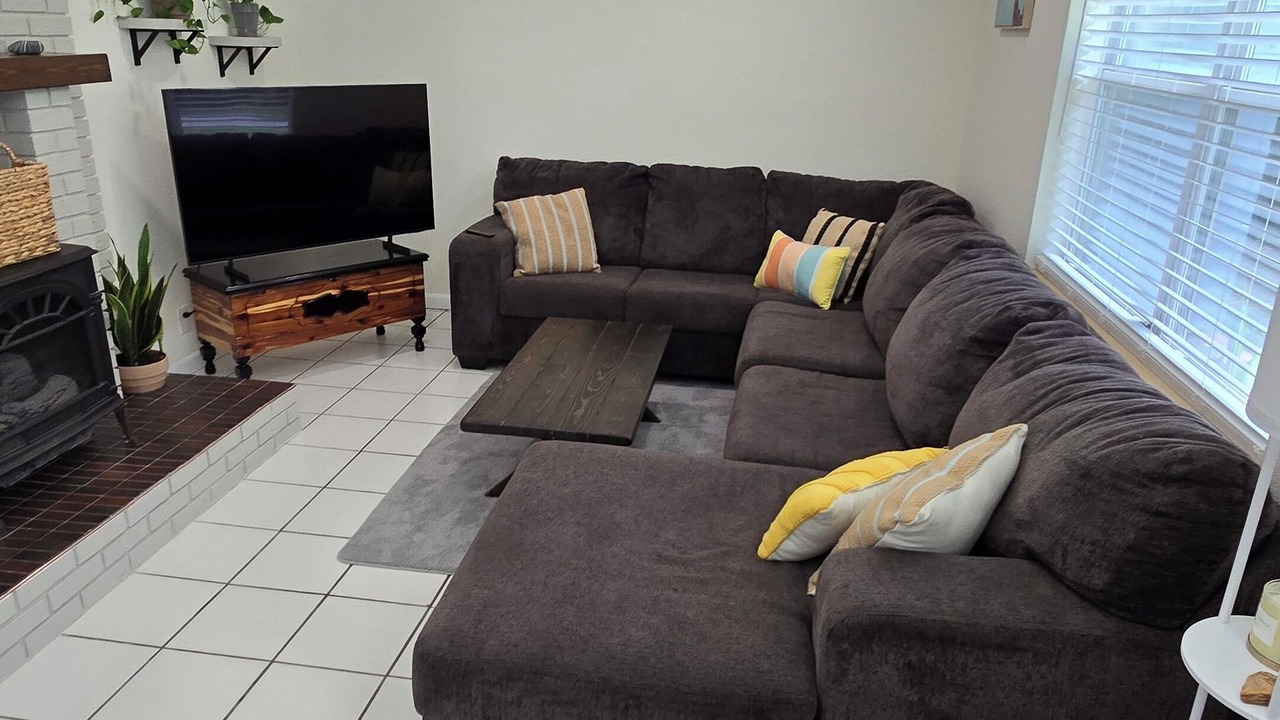 Photo of Livingroom in Yankeetown