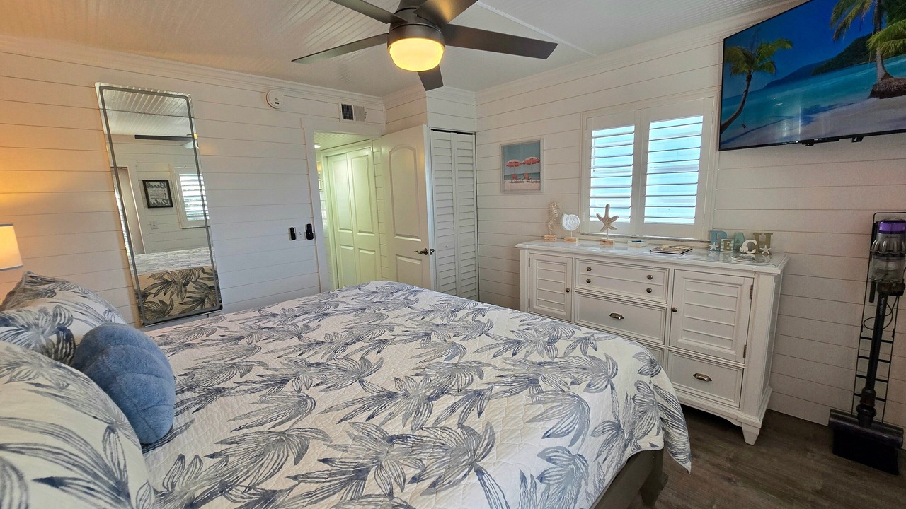 Photo of Bedroom in Bradenton Beach