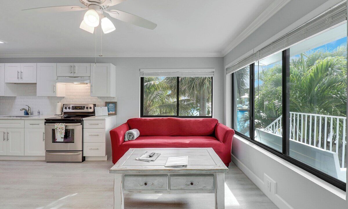 Photo of Livingroom in Stuart