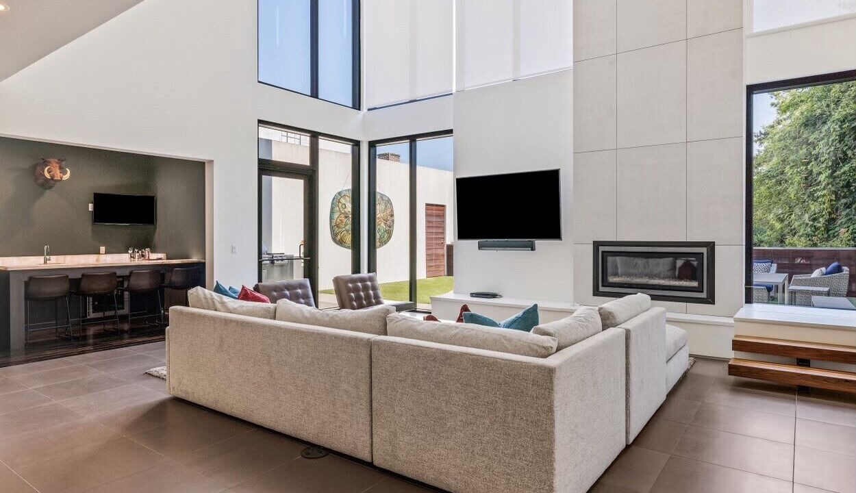 Photo of Livingroom in Capitol Hill