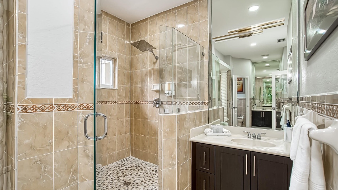 Photo of Bathroom in Miami Lakes