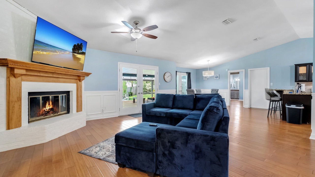 Photo of Livingroom in Tallahassee