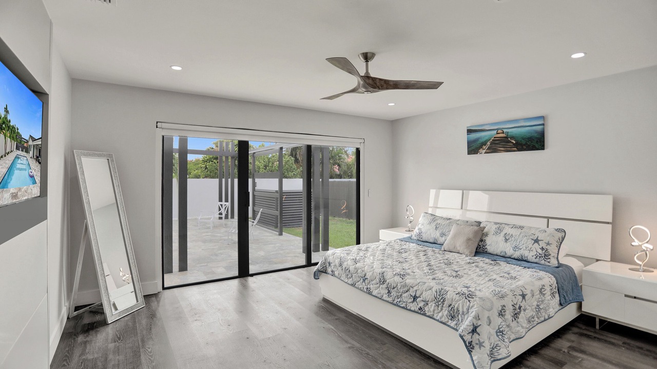 Photo of Bedroom in Sunset