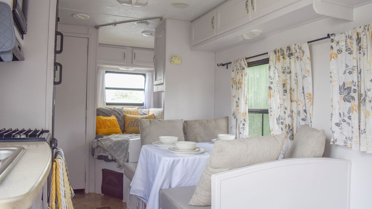 Photo of Bedroom in Myrtle Grove