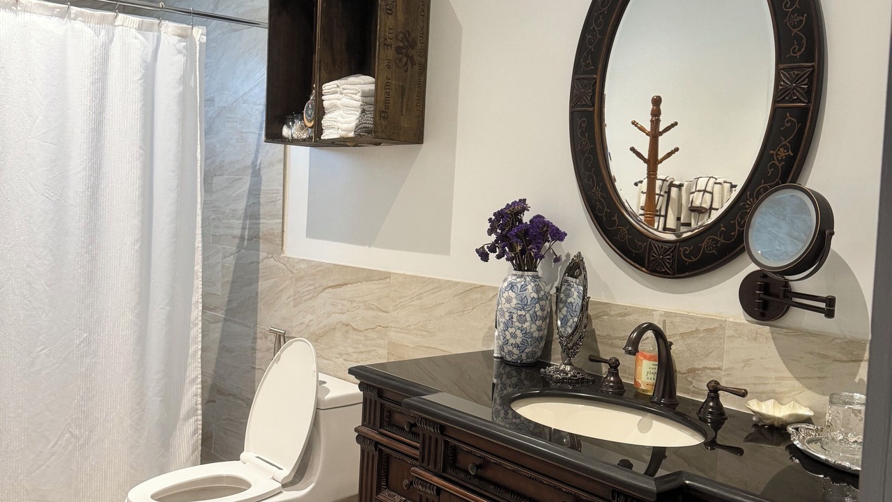Photo of Bathroom in Southwest Coconut Grove