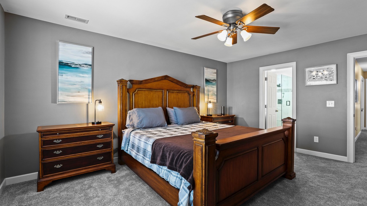 Photo of Bedroom in Southmont