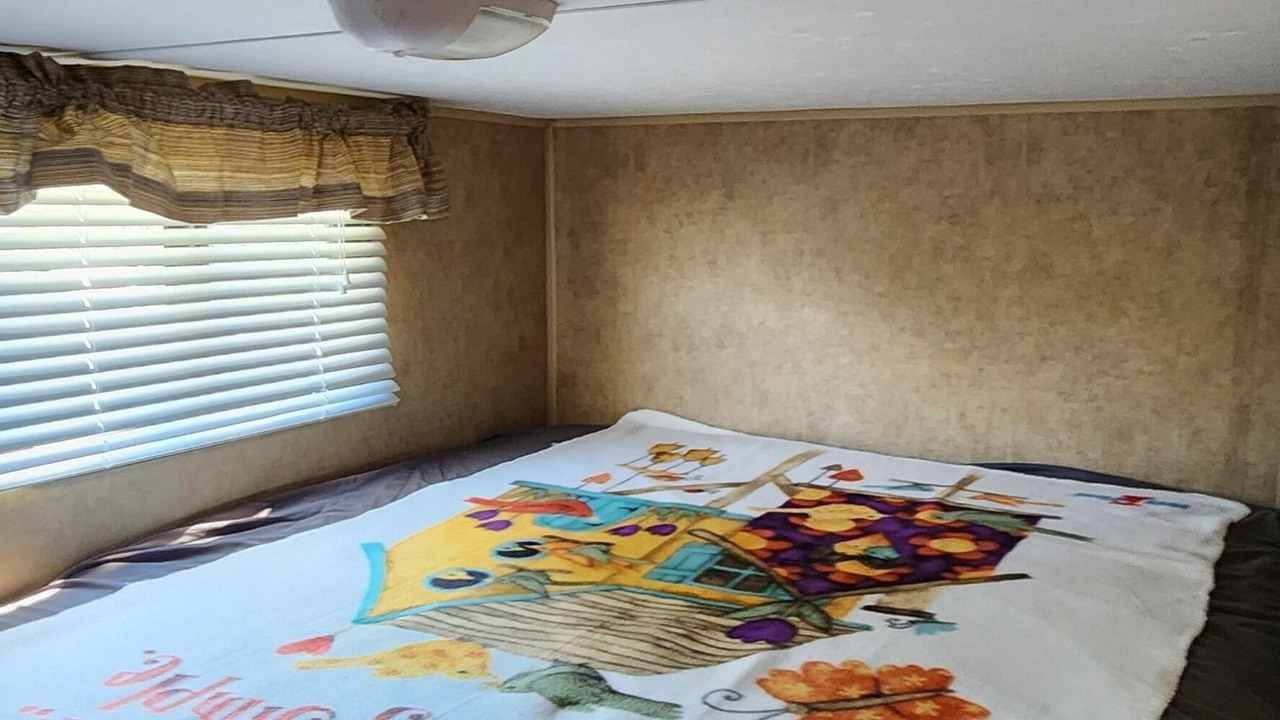 Photo of Bedroom in Salem