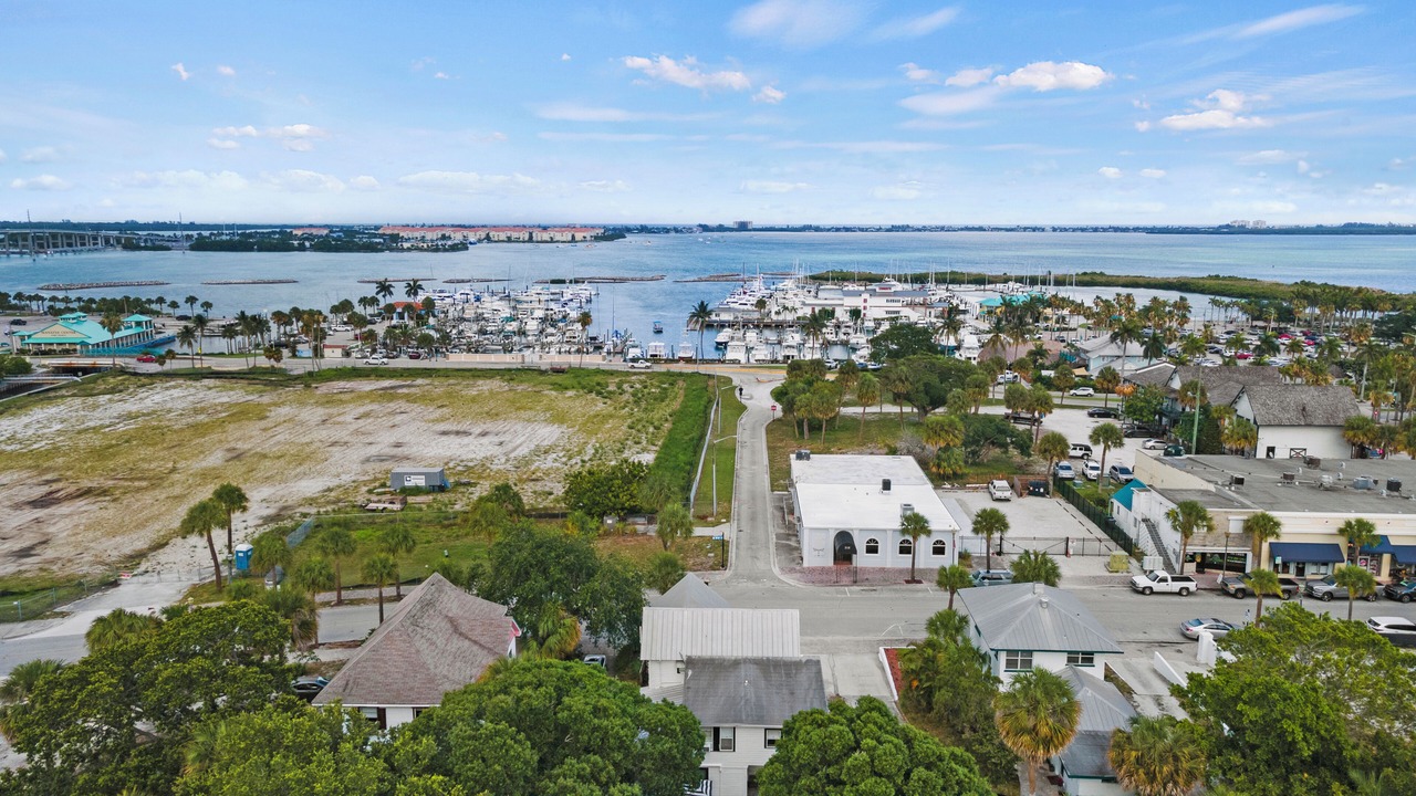 Photo of Others in Fort Pierce