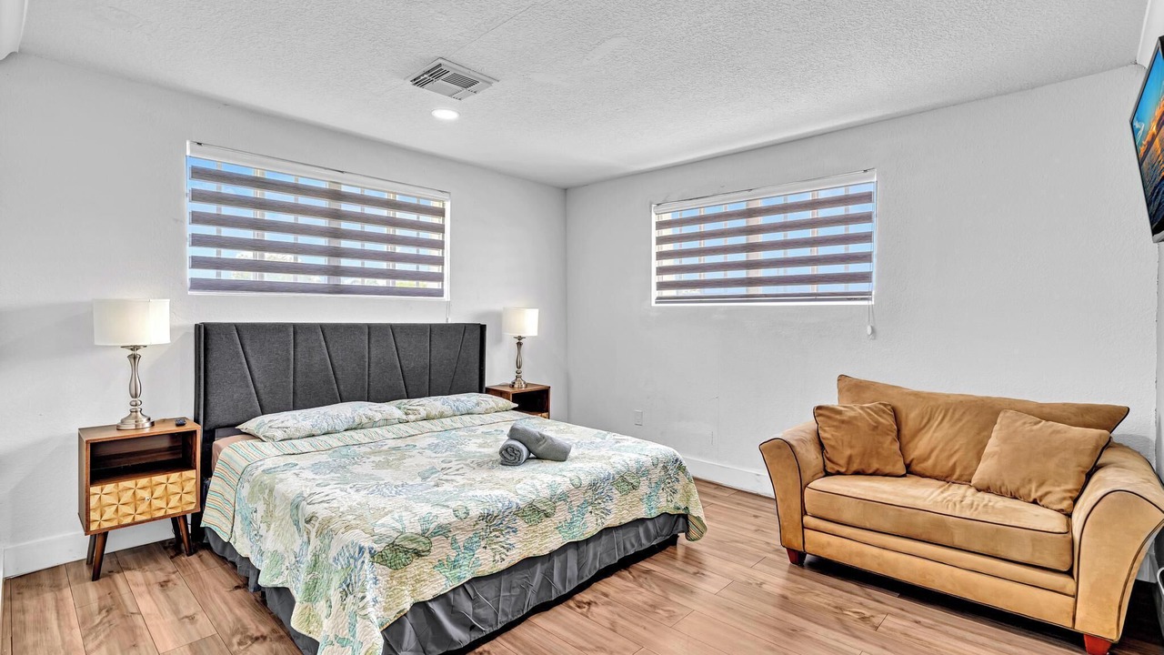 Photo of Bedroom in Miami Gardens