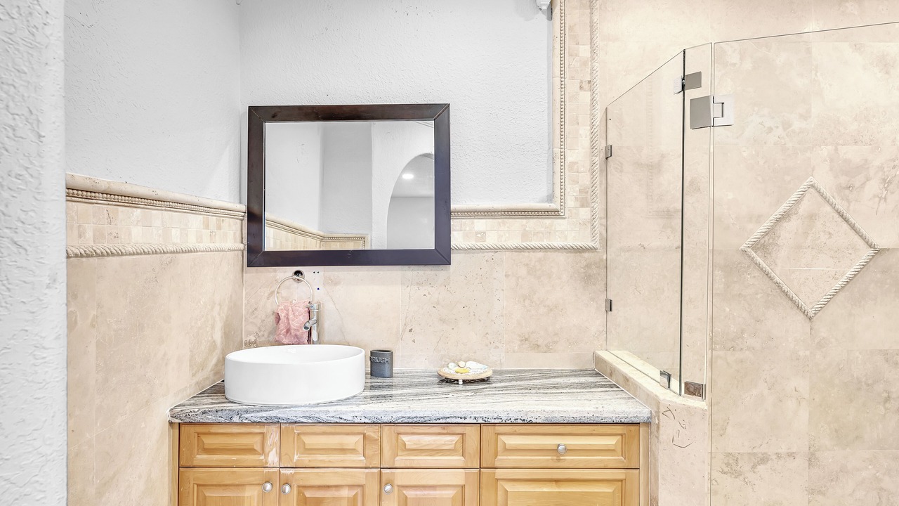 Photo of Bathroom in Miami Gardens