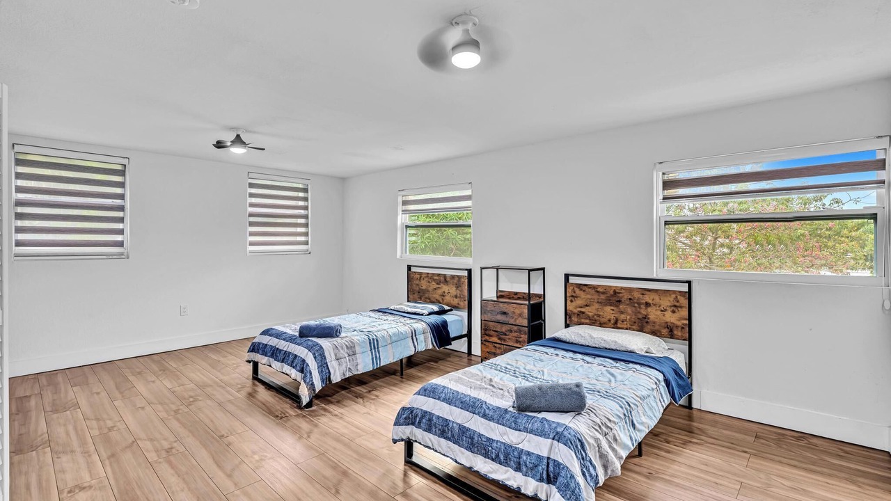 Photo of Bedroom in Miami Gardens