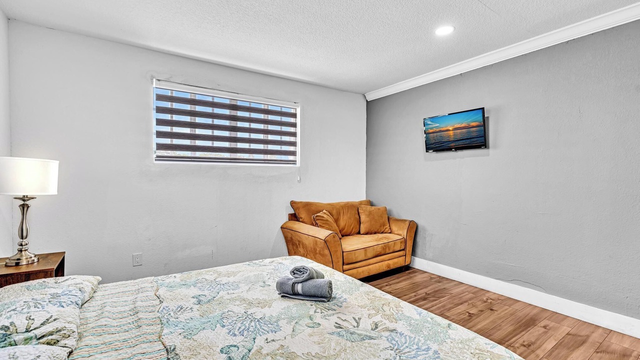 Photo of Bedroom in Miami Gardens