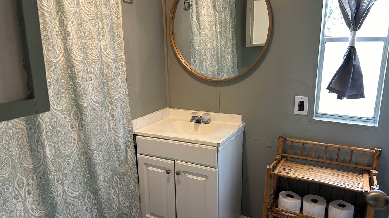 Photo of Bathroom in Candler